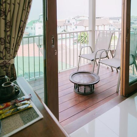 Rendezvous Classic House Chiang Mai Bagian luar foto