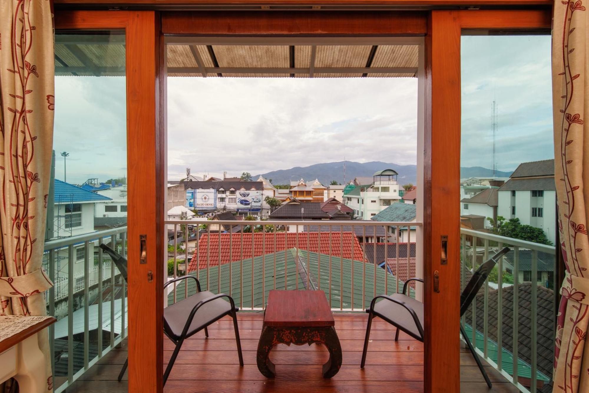 Rendezvous Classic House Chiang Mai Bagian luar foto