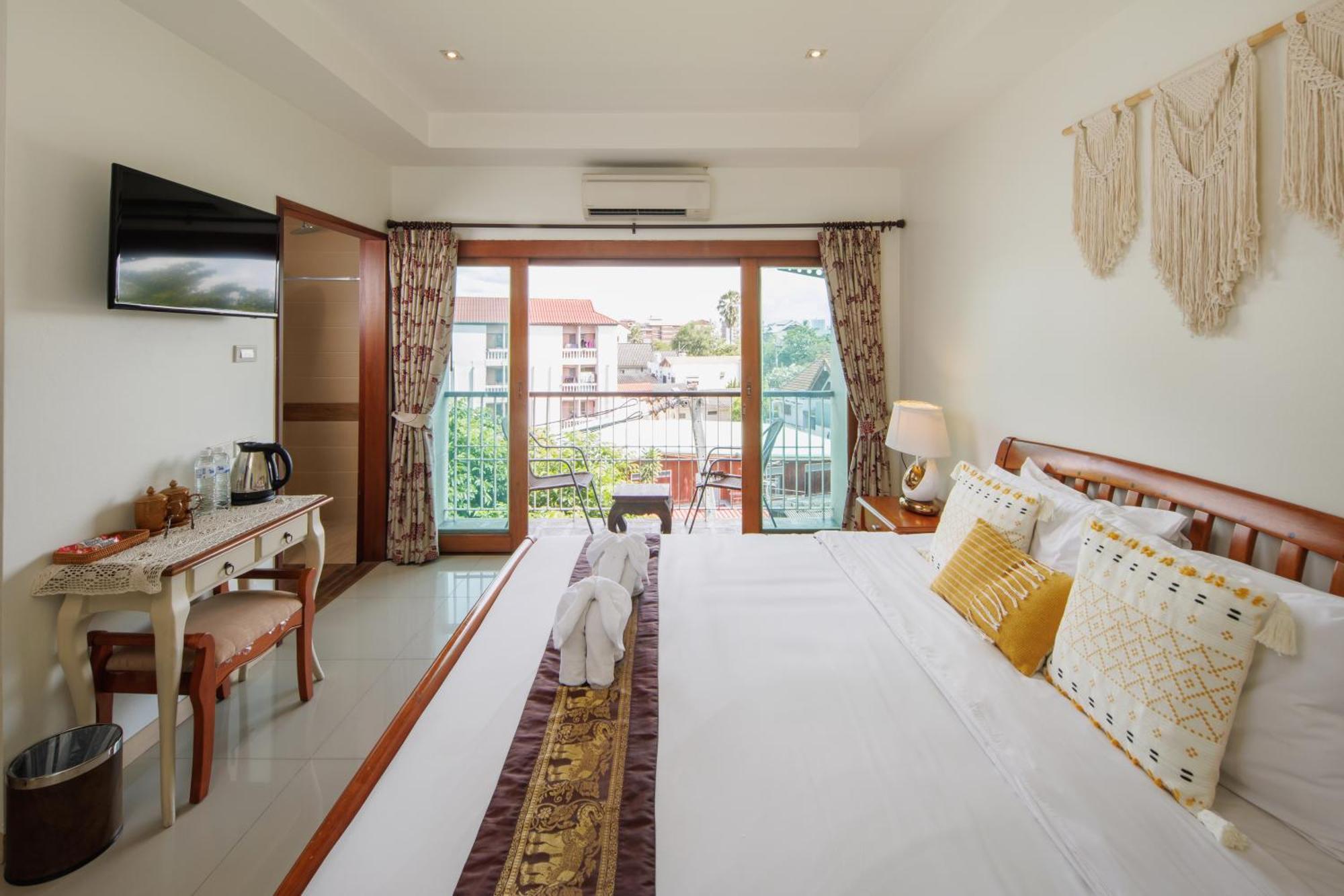 Rendezvous Classic House Chiang Mai Bagian luar foto