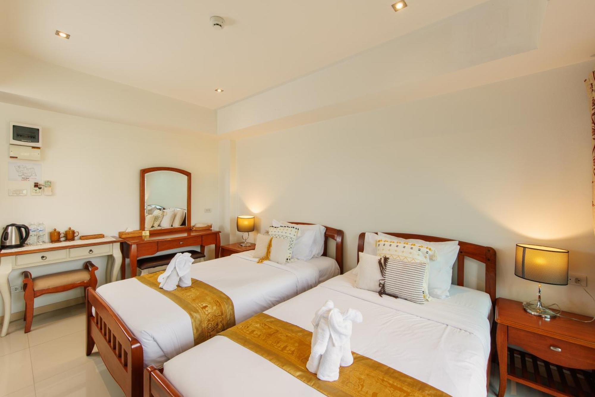 Rendezvous Classic House Chiang Mai Bagian luar foto