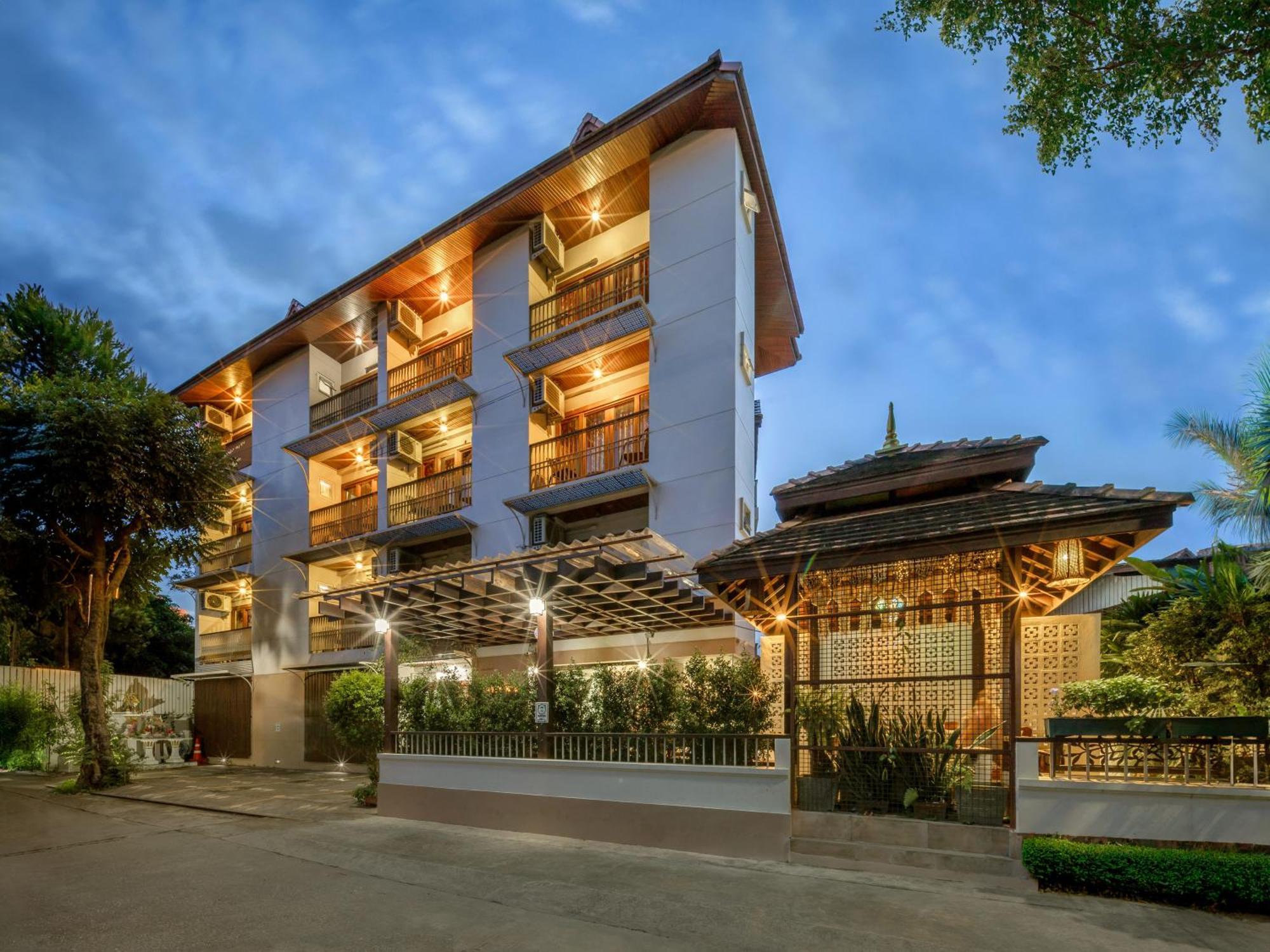 Rendezvous Classic House Chiang Mai Bagian luar foto