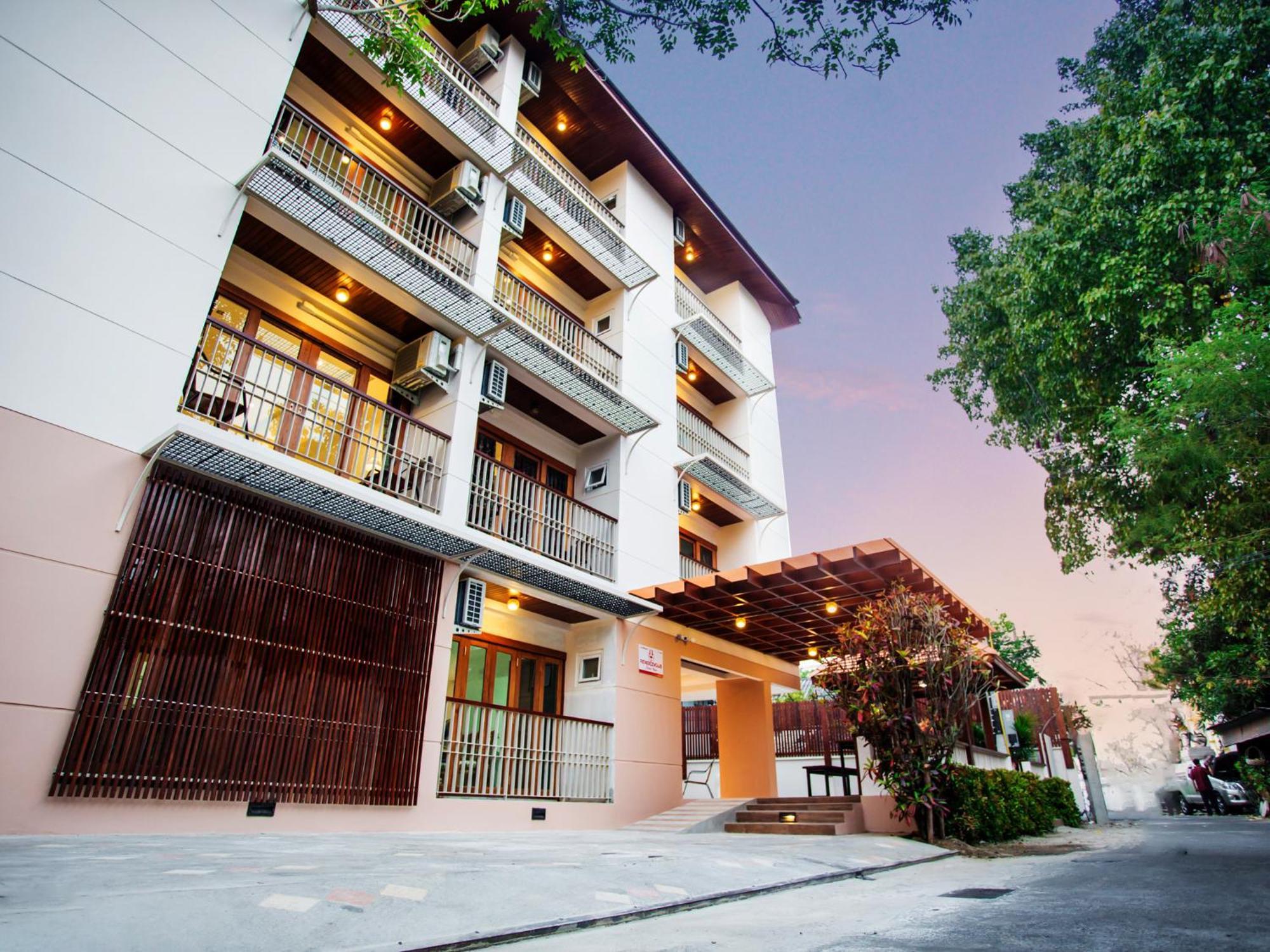 Rendezvous Classic House Chiang Mai Bagian luar foto